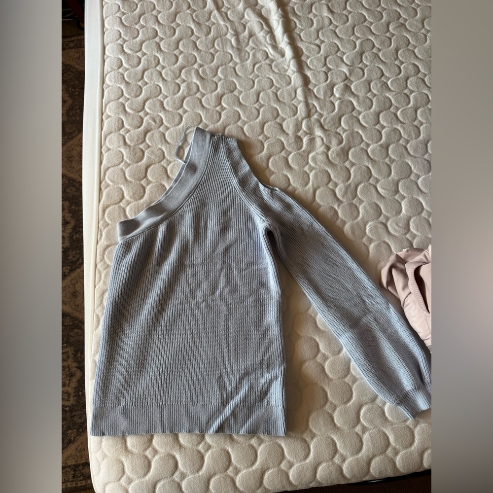 Nine West Light Gray Off-the-Shoulder Sweater